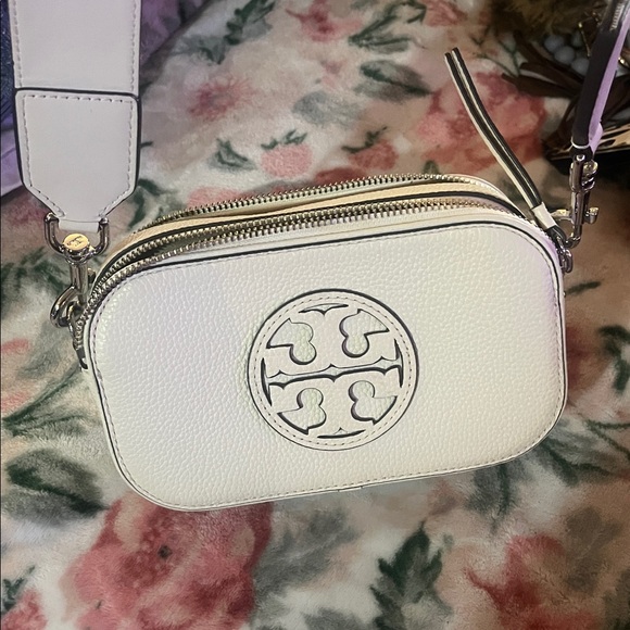 Tory Burch Pale Pink Pebbled Leather Bag with Logo - Picture 2 of 4
